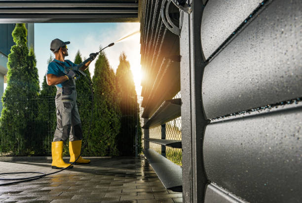 Best Pressure Washing Contractors  in Forest City, PA